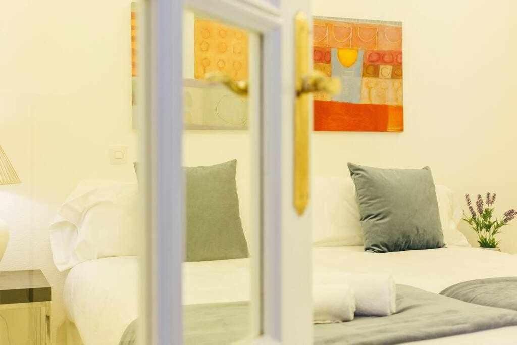 Apartamento Boutique Abades Siviglia Esterno foto