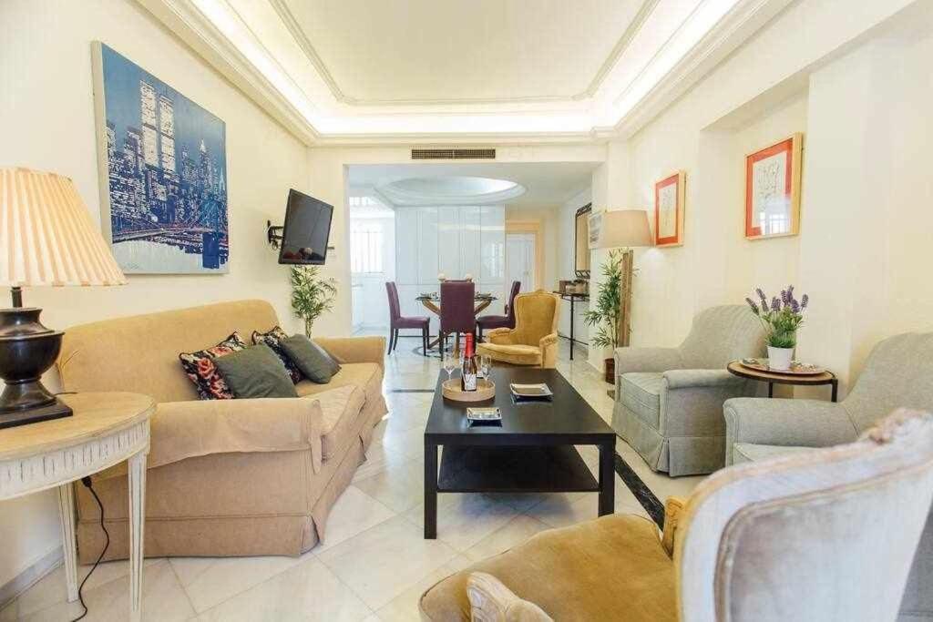Apartamento Boutique Abades Siviglia Esterno foto