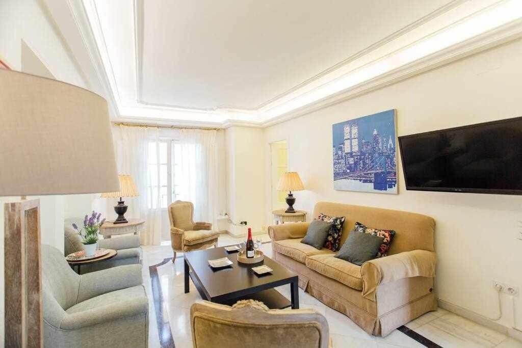 Apartamento Boutique Abades Siviglia Esterno foto