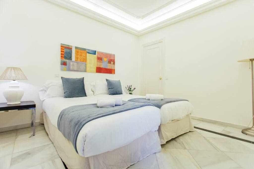 Apartamento Boutique Abades Siviglia Esterno foto